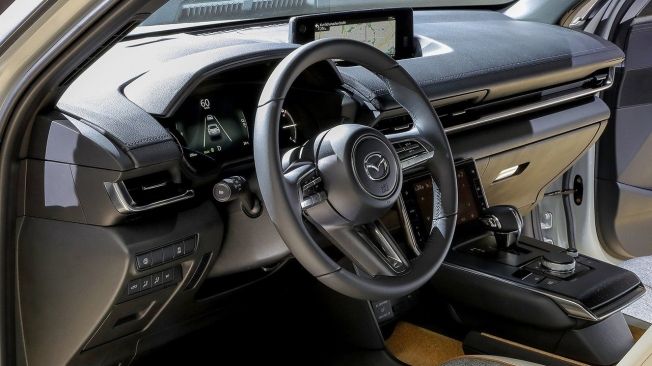 Mazda MX-30 - interior