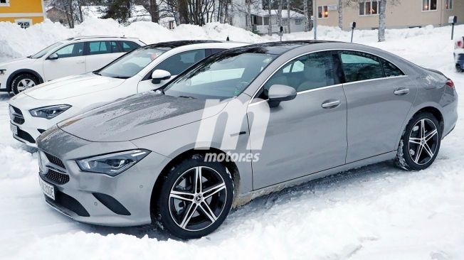 Mercedes CLA 250 e Coupé - foto espía