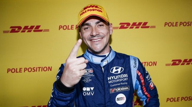 Norbert Michelisz hace un doblete de poles en la noche de Sepang