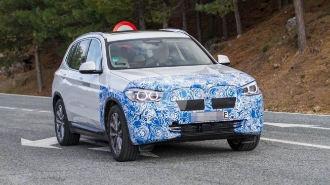 BMW iX3