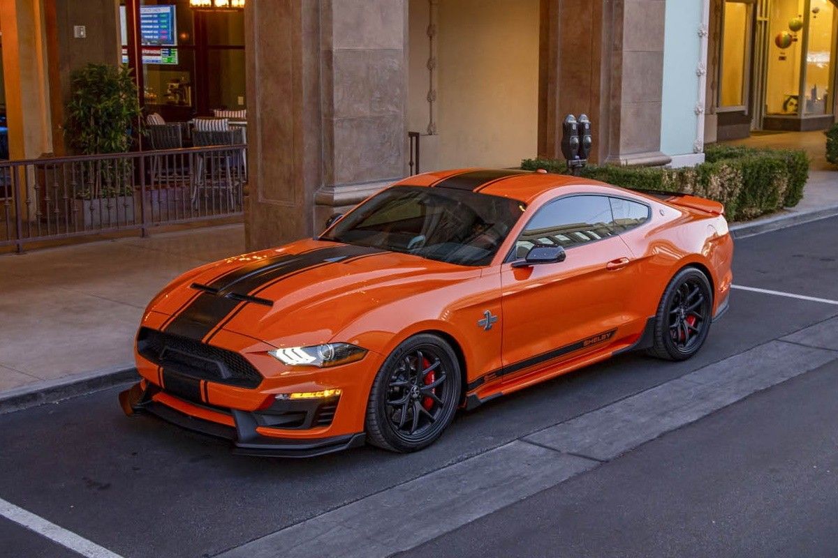 El Shelby GT500 Super Snake 2020 ahora cuenta con 836 CV y colores sesenteros