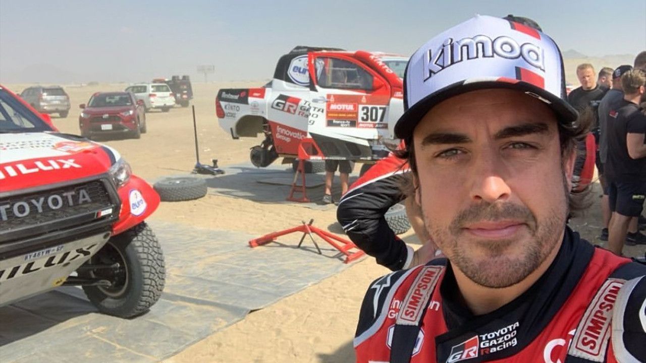 Alonso no quiere renunciar a vivir el Dakar por un "error estúpido"