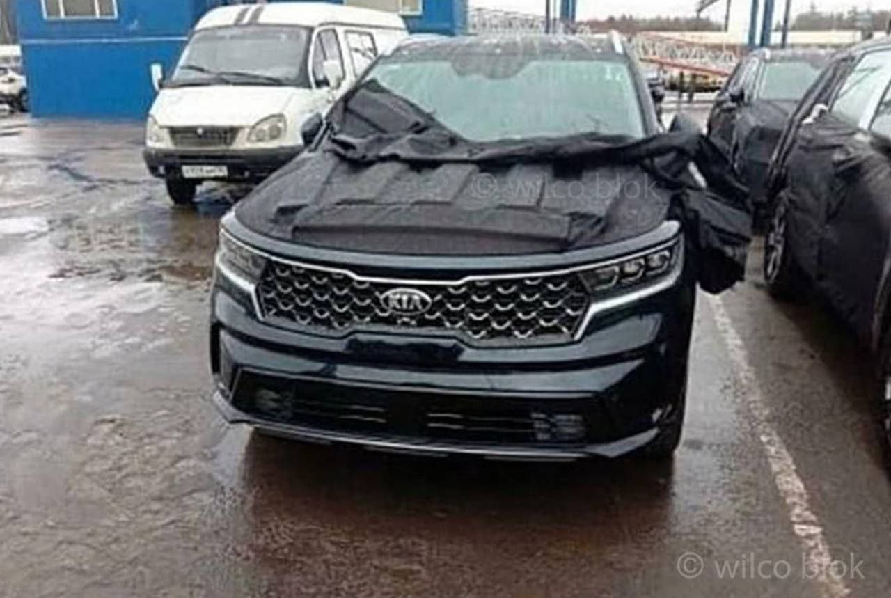 El diseño del nuevo Kia Sorento 2020 queda parcialmente al descubierto