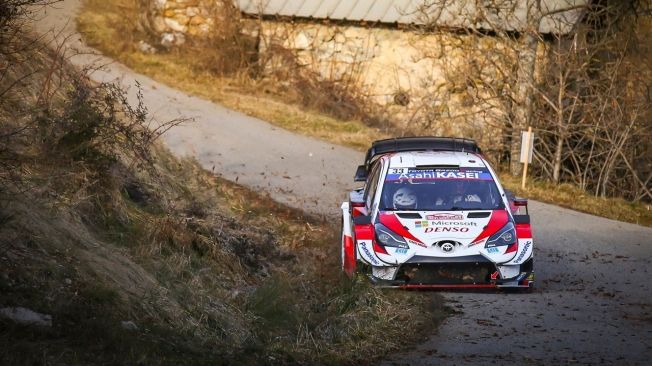 Accidente de Tänak en un Rally de Montecarlo en el que manda Evans