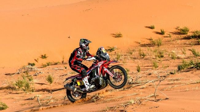 Brabec, Casale, Sainz, 'Chaleco' y Karginov, los sultanes de (medio) Dakar