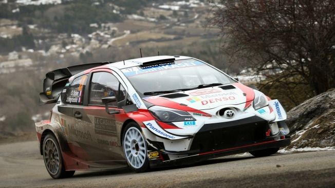 Elfyn Evans resiste los ataques de Sébastien Ogier en el Montecarlo