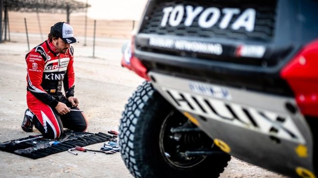 Jacky Ickx está seguro de que Alonso tiene talento para ganar el Dakar