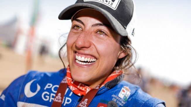 Laia Sanz consigue la cuadratura del círculo en su décimo Dakar