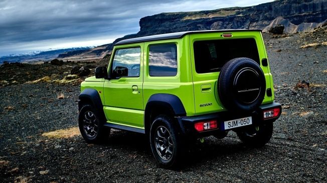 Suzuki Jimny - posterior