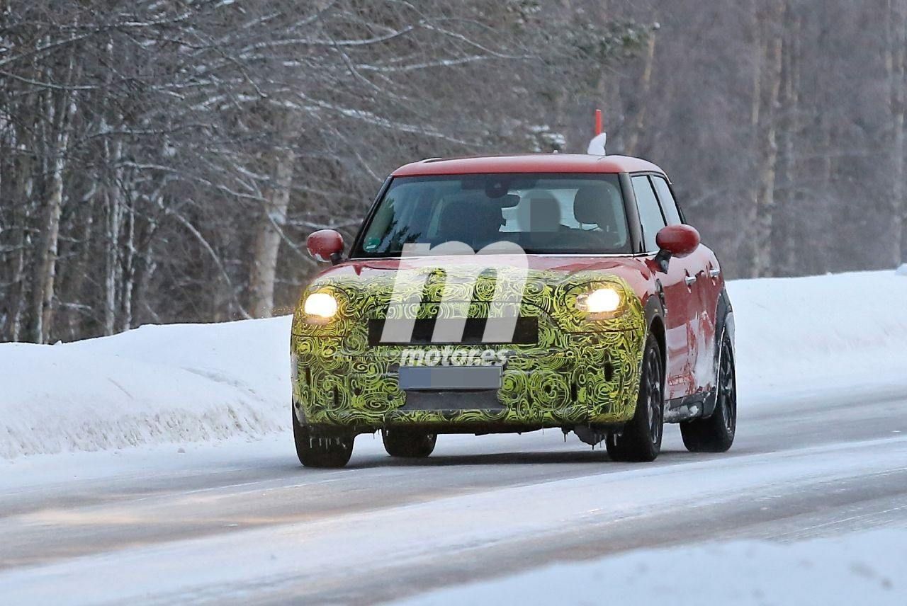 El MINI Countryman Facelift que llega en 2021, cazado en las pruebas invierno