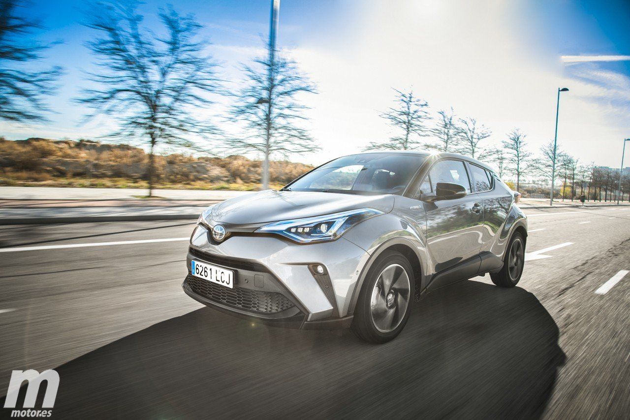 Prueba Toyota C-HR 2.0 Hybrid 184 CV, sensatez con un punto de emoción (con vídeo)