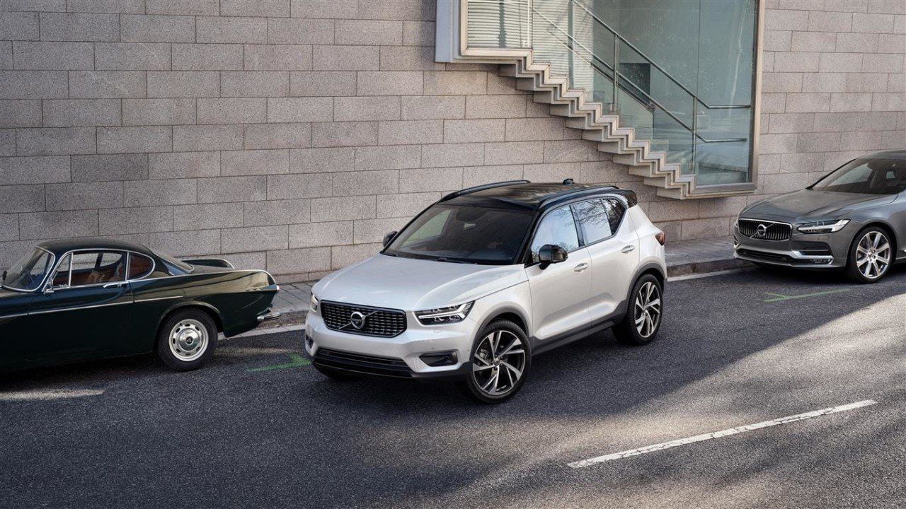 Volvo amplía la gama del XC40 en los Países Bajos con la nueva versión de gasolina T2