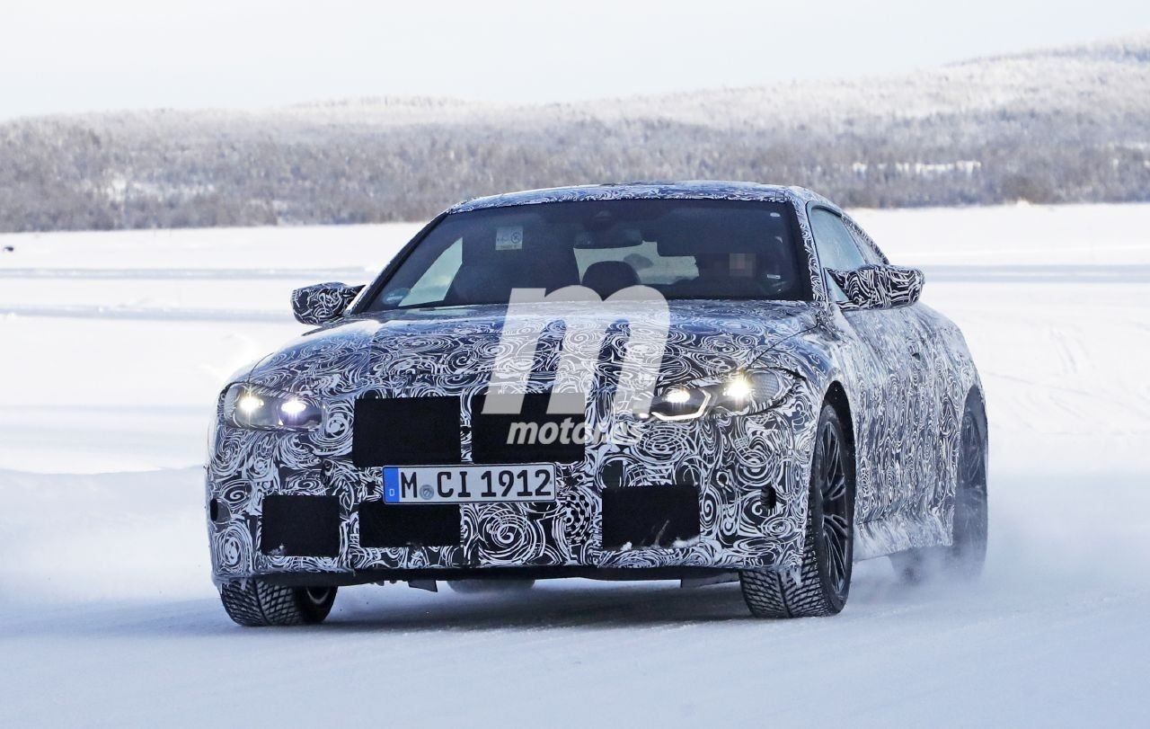 El BMW M4 Coupé 2021, cazado en fotos espía durante las pruebas de invierno