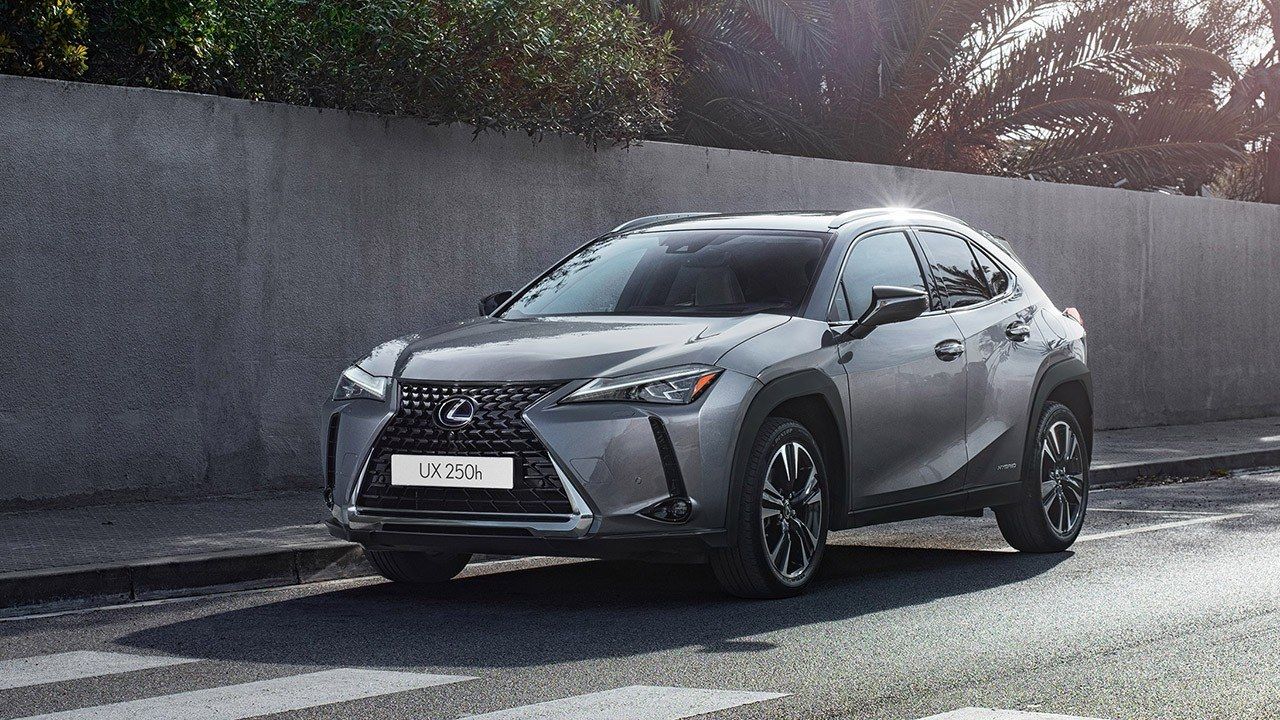 El Lexus UX 250h estrena el acabado Executive Plus