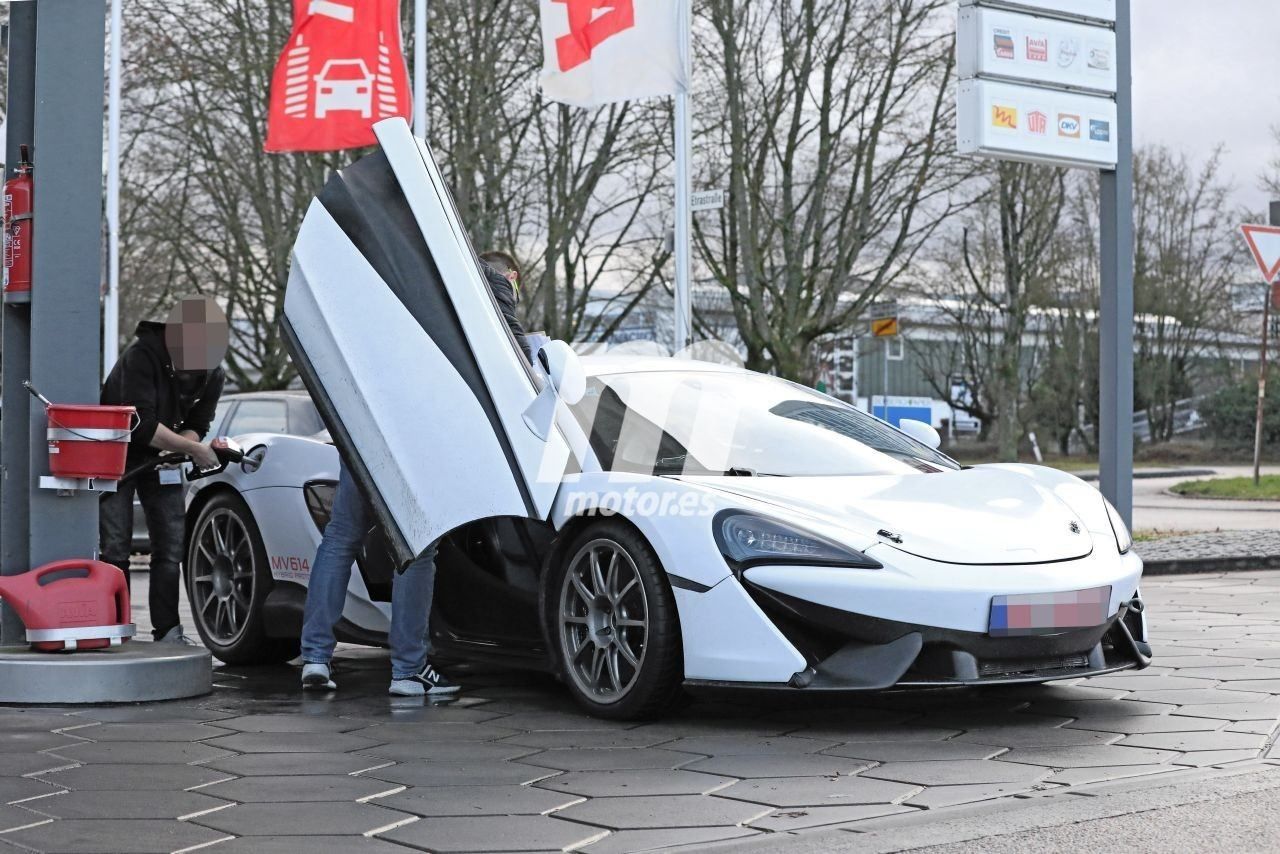 Cazada la mula del nuevo McLaren Sports Series híbrido, que debutará en 2021