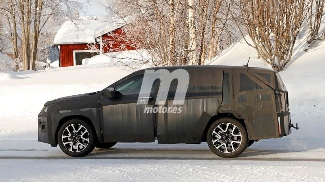 Fiat Toro SUV - foto espía lateral