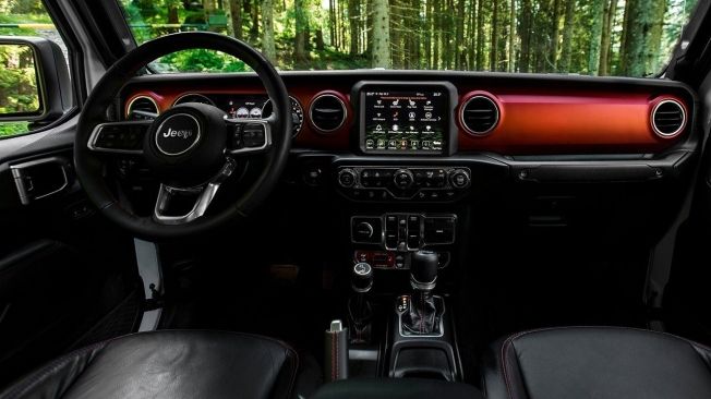 Jeep Gladiator - interior