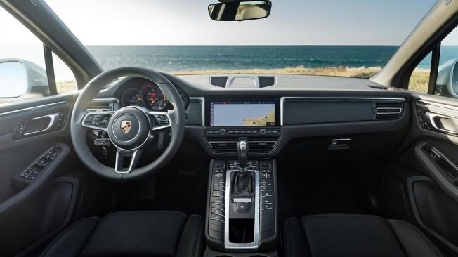 Porsche Macan - interior