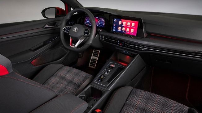 Volkswagen Golf GTI 2020 - interior