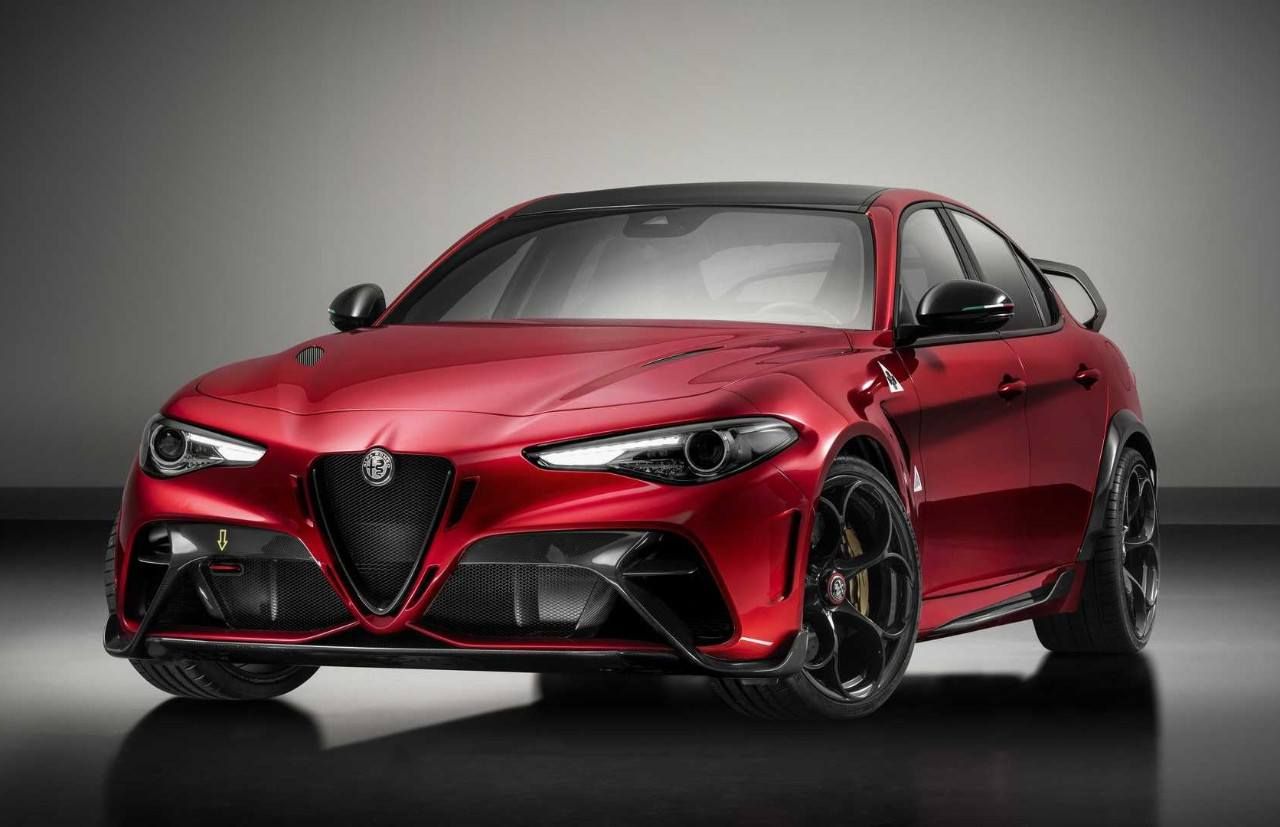 Alfa Romeo Giulia GTA: 540 CV y 100 kilos menos para un bastidor extremo