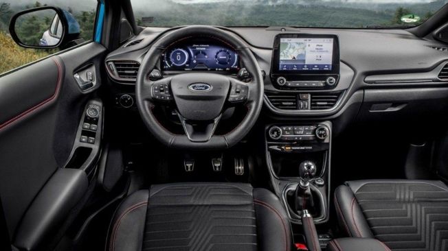 Ford Puma - interior