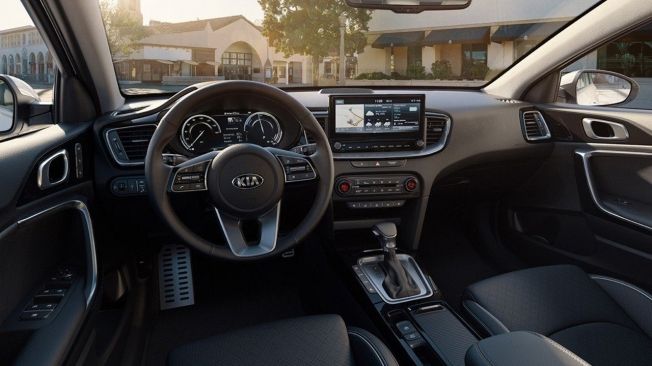 Kia Ceed Tourer PHEV - interior