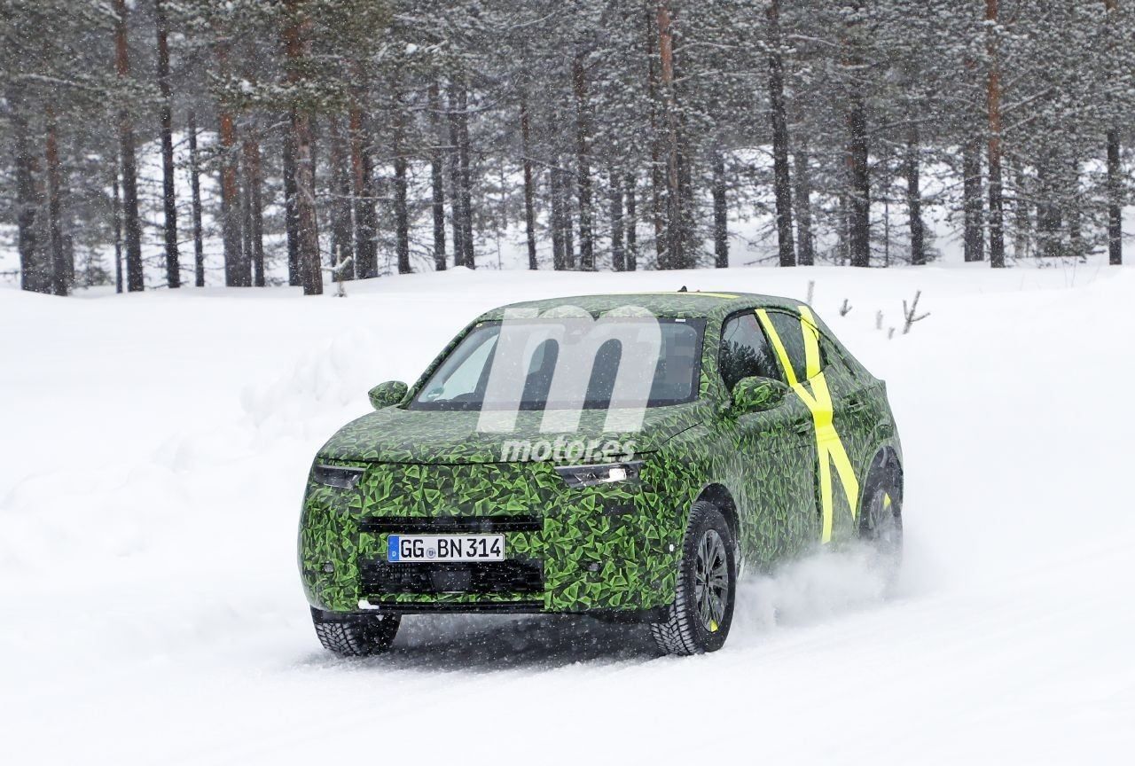 La nueva generación del Opel Mokka, cazada en sus primeras fotos espía