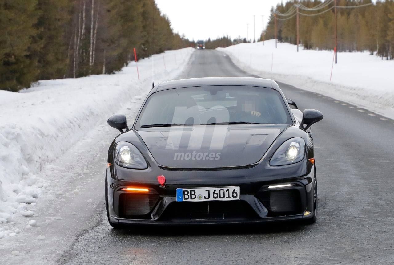 El nuevo Porsche 718 Cayman GT4 RS se traslada a las pruebas de invierno