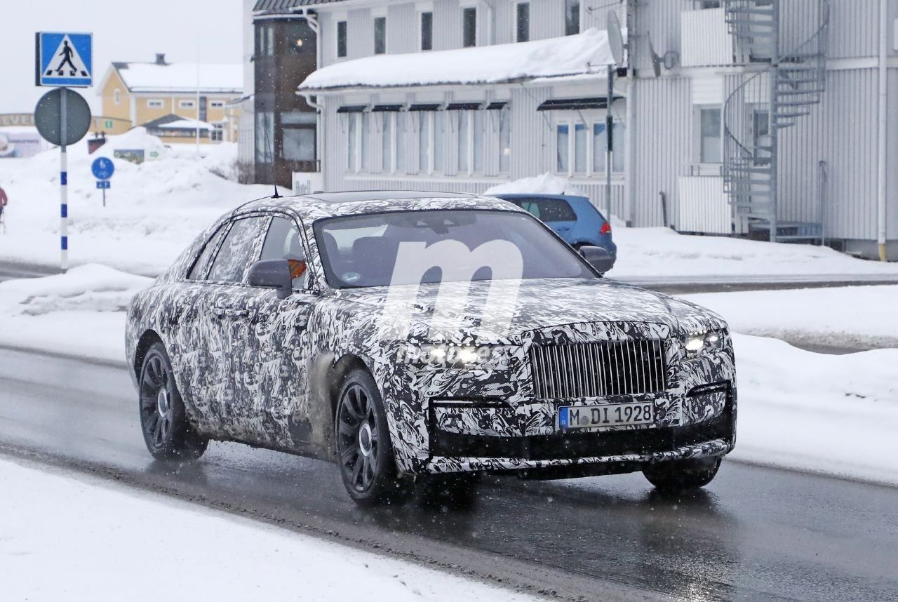 Debuta en fotos espía el nuevo Rolls Royce Ghost 2021 largo, echando un vistazo a su interior