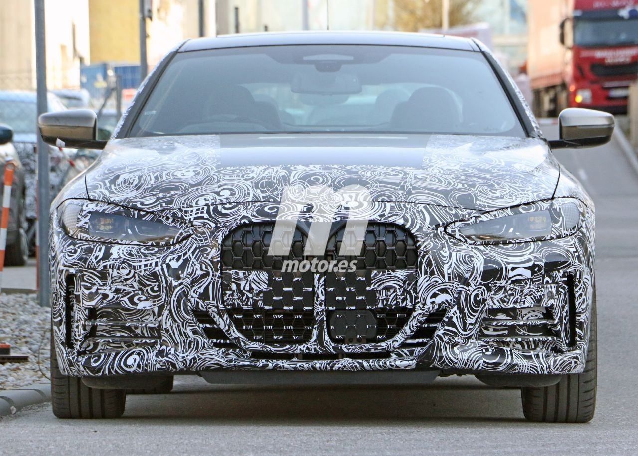 Un prototipo del nuevo BMW Serie 4 Coupé deja la nueva parrilla más descubierta