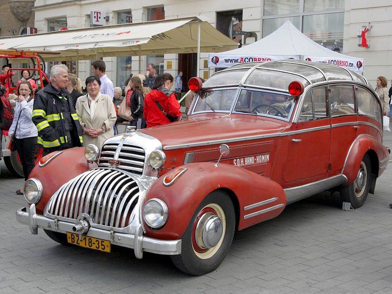 Horch 853 AS 12 Lepil, de descapotable de lujo a camión de bomberos