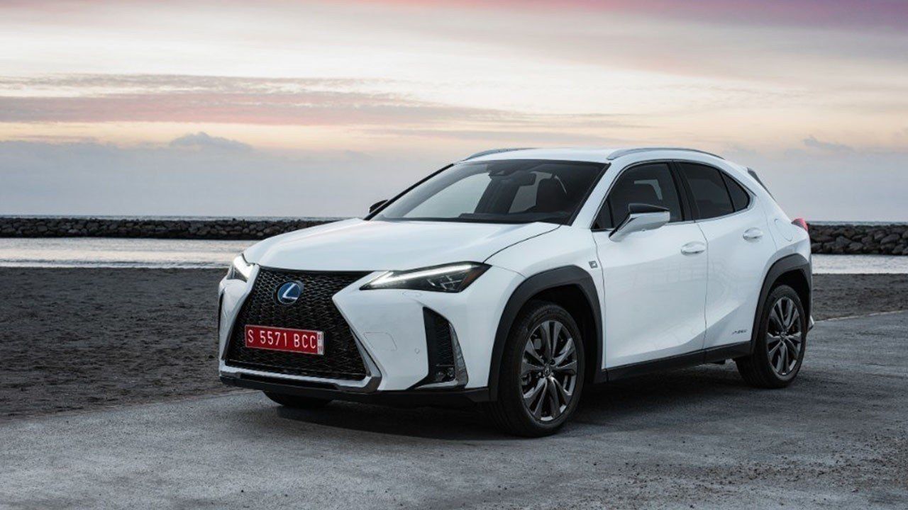 ¿Quieres comprar un Lexus UX 250h? Ya es posible reservarlo online en España