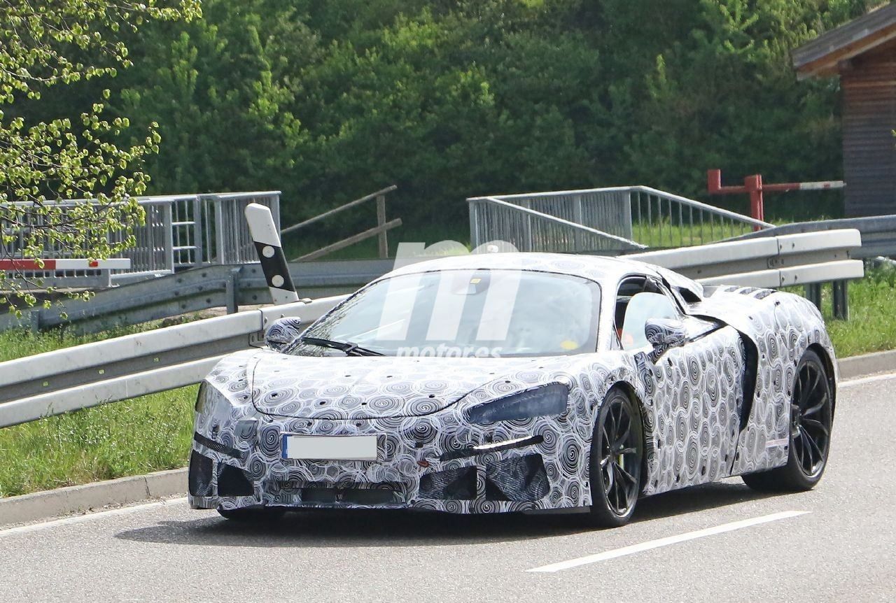 El prototipo híbrido del nuevo McLaren Sport Series 2021 debuta en fotos espía