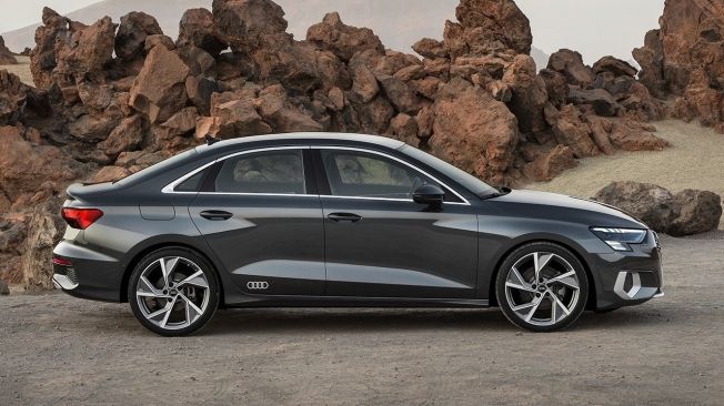 Audi A3 Sedán 2020 - lateral