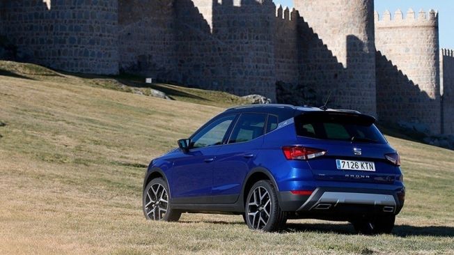 SEAT Arona TGI