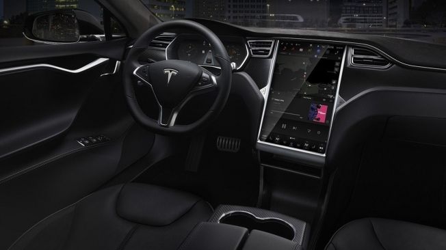 Tesla Model S - interior