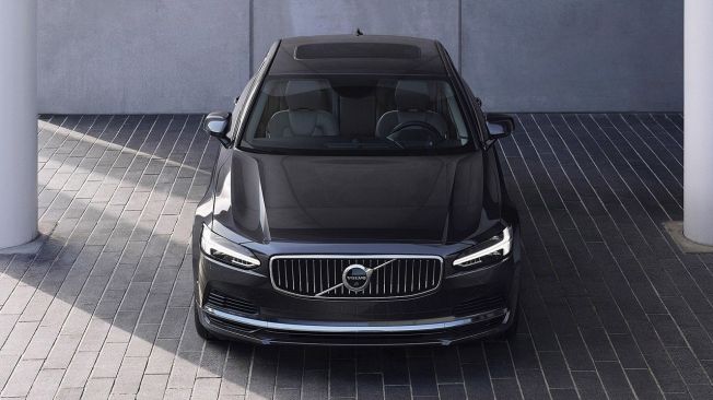 Volvo S90 - frontal