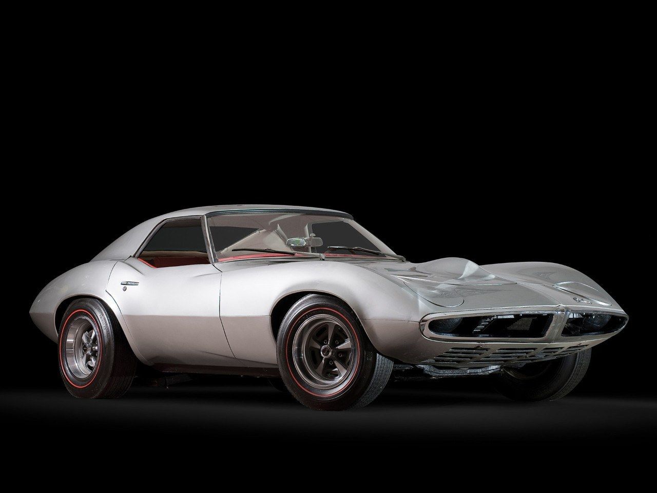 Pieza única: el Pontiac Banshee I aparece a la venta en un concesionario Kia