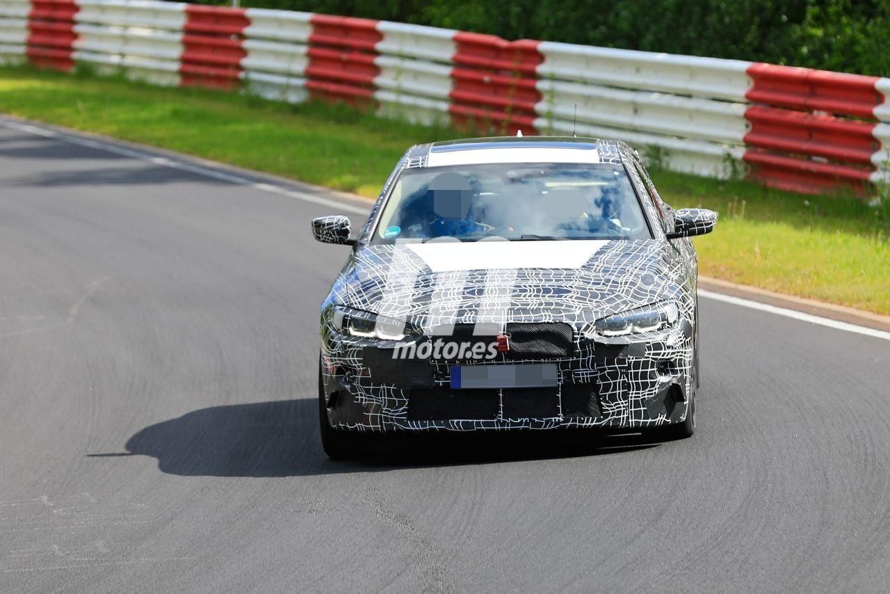 La nueva generación del BMW Serie 4 Gran Coupé se enfrenta a Nürburgring