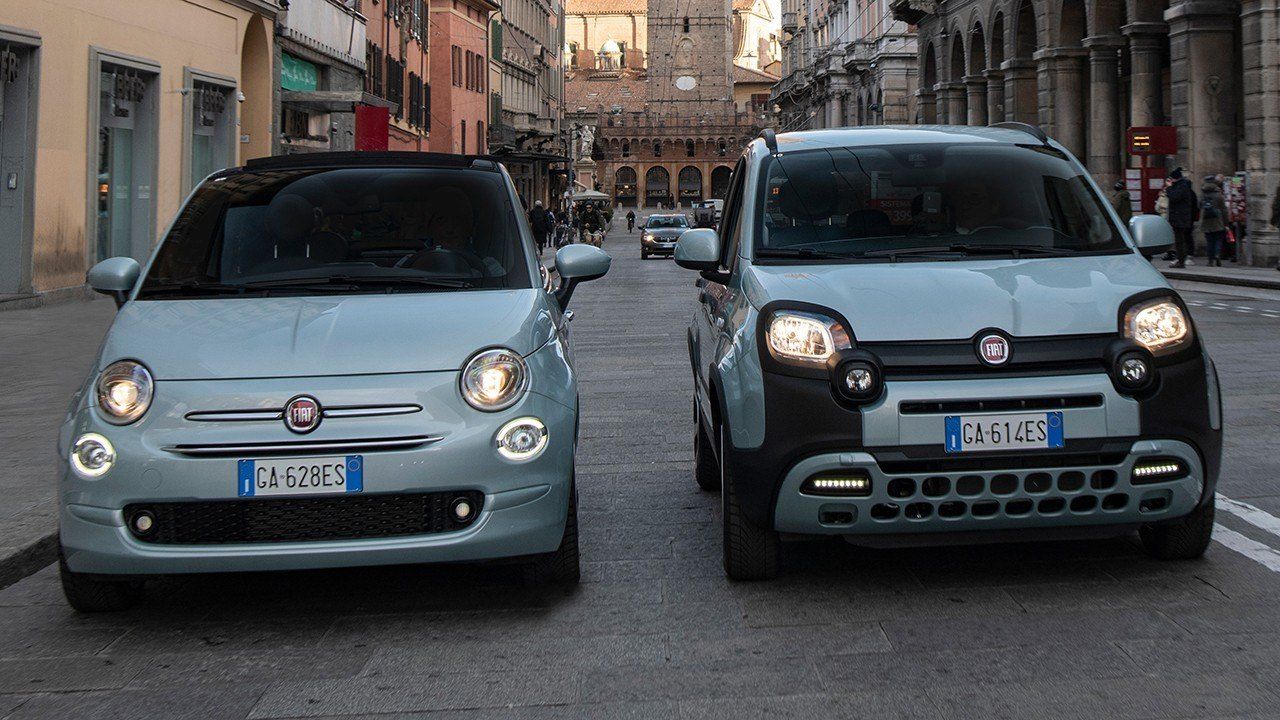 Los Fiat 500 y Panda Hybrid estrenan el paquete D-Fence para desinfectar el interior