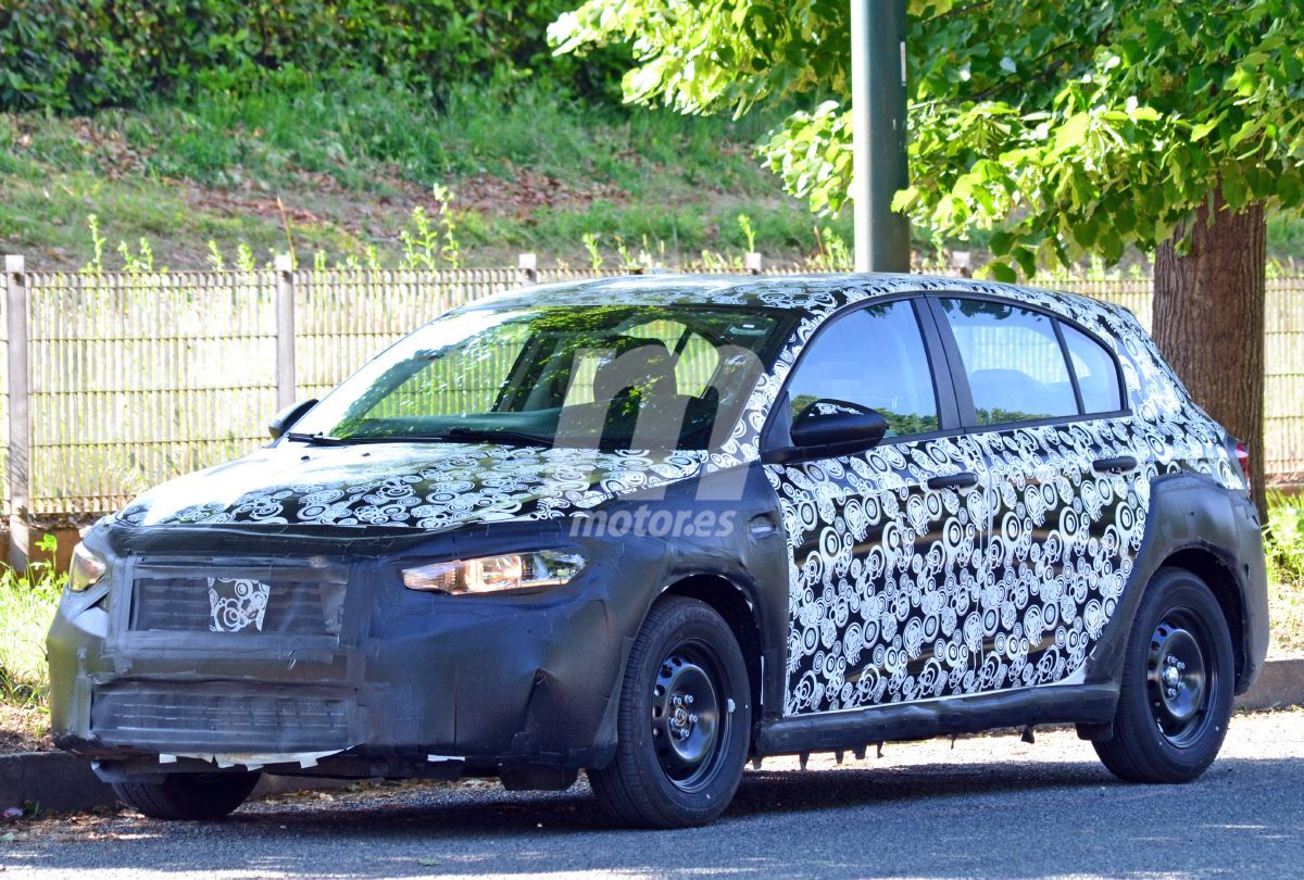 Nuevas fotos espía del FIAT Tipo Cross ¿qué sabemos ya de él?