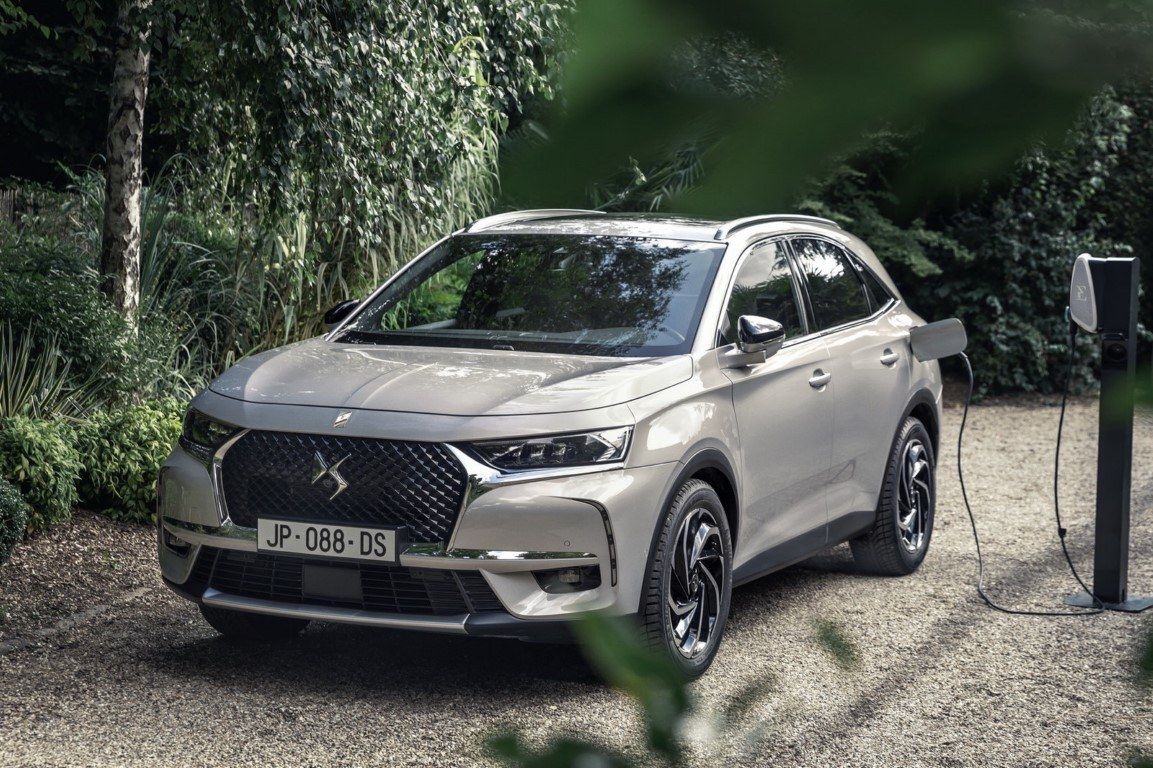 La gama del DS 7 Crossback E-TENSE se amplía con una versión de 225 CV