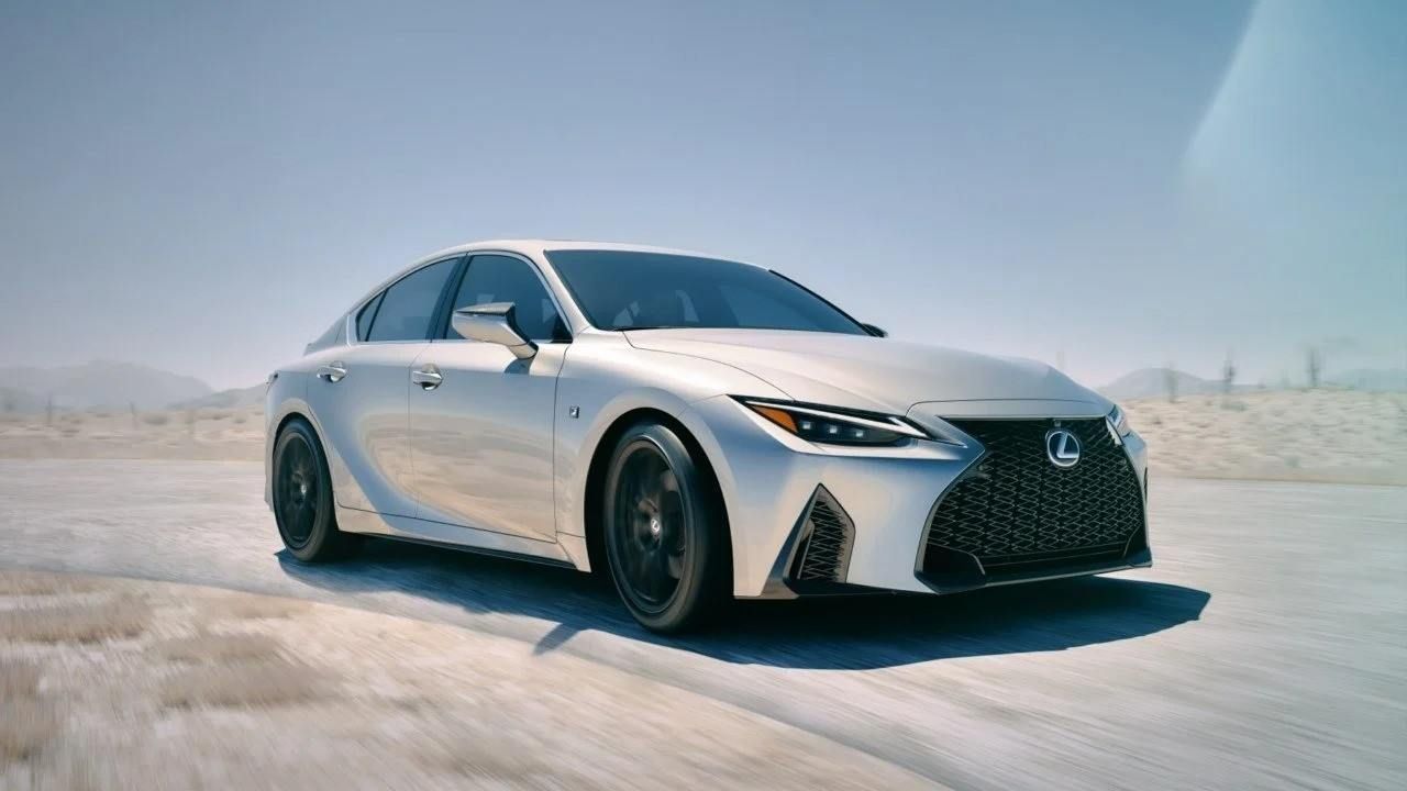 El Lexus IS dice "hasta pronto". Te contamos lo que esconde esta decisión para su futuro