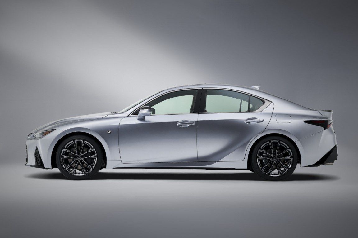 Foto Lexus IS 2021 - exterior