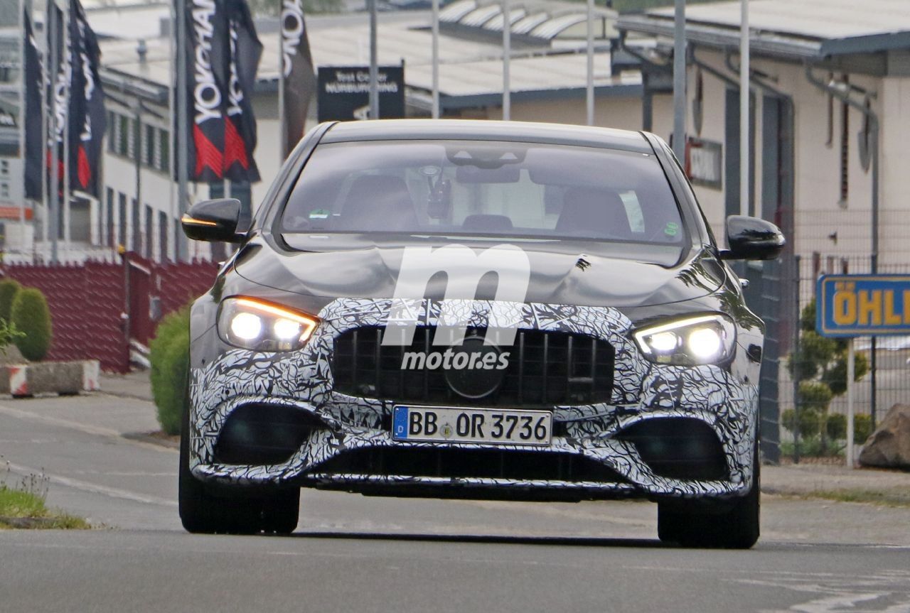 El Mercedes-AMG E 63 Berlina 2021 afronta sus últimas pruebas en Nürburgring