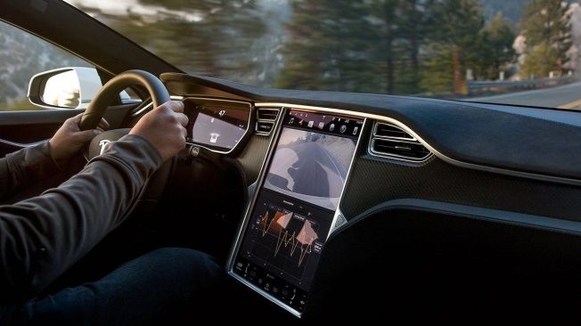 Tesla Model S - interior