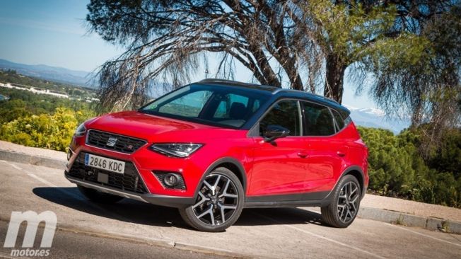 SEAT Arona TGI