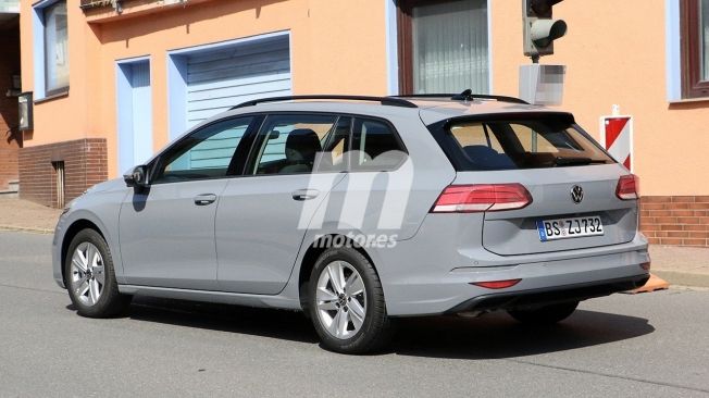 Volkswagen Golf Variant 2021 - foto espía posterior