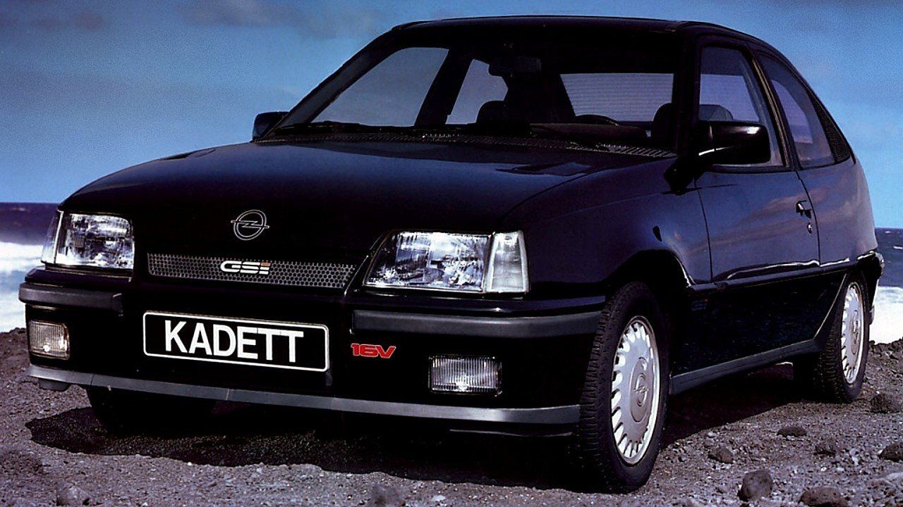 Amores de juventud: el Opel Kadett GSI 16v