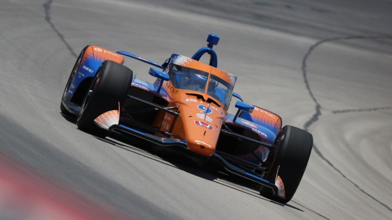 Scott Dixon vence con autoridad en Texas; desafortunado abandono de Palou